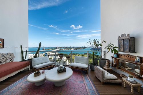 apt-2203-1040 Biscayne Blvd, Miami, FL, 33132-1728 | Card Image