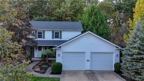 10986 Fawn Meadow Ln, Strongsville, OH, 44149-3116 | Card Image