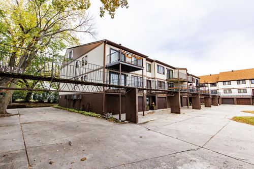 b1-730 Elm St N, Fargo, ND, 58102-3856 | Card Image