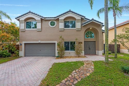 2590 Rampart Way N, Hollywood, FL, 33026-1300 | Card Image