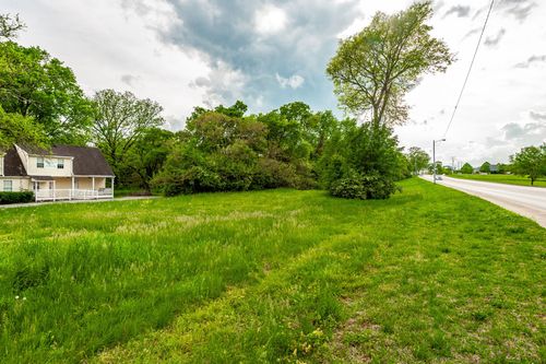 214 Shivel Dr, Hendersonville, TN, 37075-3519 | Card Image