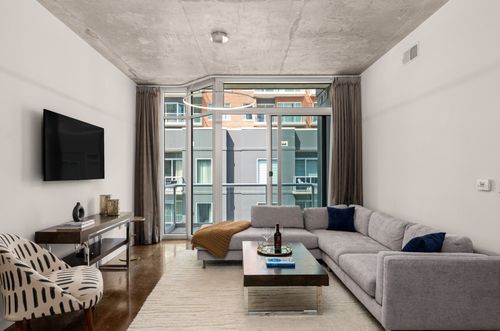 apt-817-600 12th Ave S, Nashville, TN, 37203-6622 | Card Image