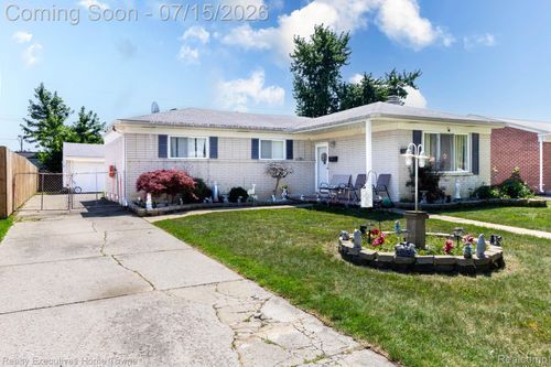 32566 Revere Dr, Warren, MI, 48092-3281 | Card Image