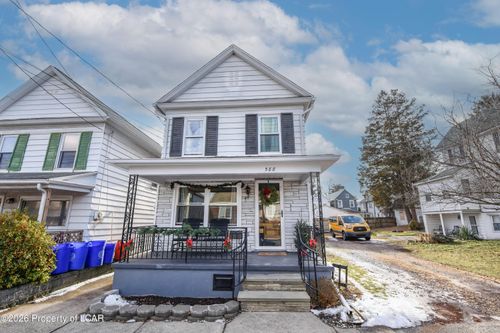 588 Shawnee St, Hanover Township, PA, 18706-5217 | Card Image