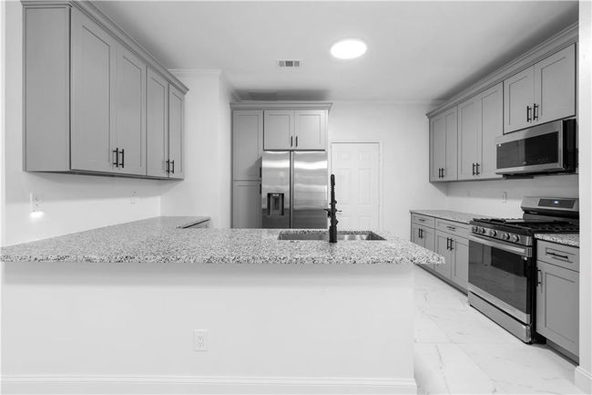 4221 Rogers Creek Ct, Townhouse with 3 bedrooms, 3 bathrooms and null parking in Duluth GA | Image 13