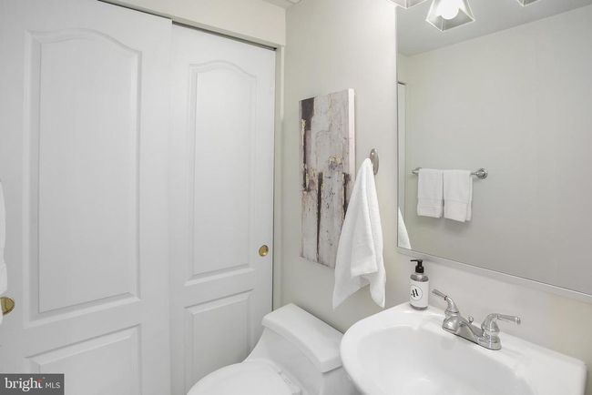 APT-5 - 27 Logan Cir Nw, Townhouse with 3 bedrooms, 3 bathrooms and null parking in WASHINGTON DC | Image 17