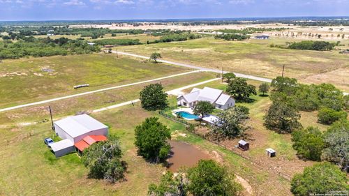 12011 Fm 1150, Luling, TX, 78648-4112 | Card Image