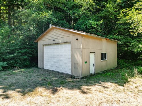 17528 425th Ave Se, North Bend, WA, 98045-9344 | Card Image