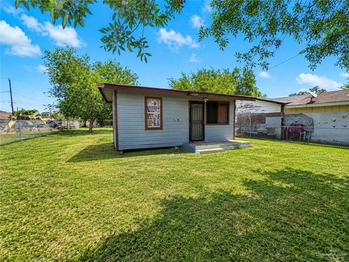 402 Colonial Ave, Donna, TX, 78537-3029 | Card Image