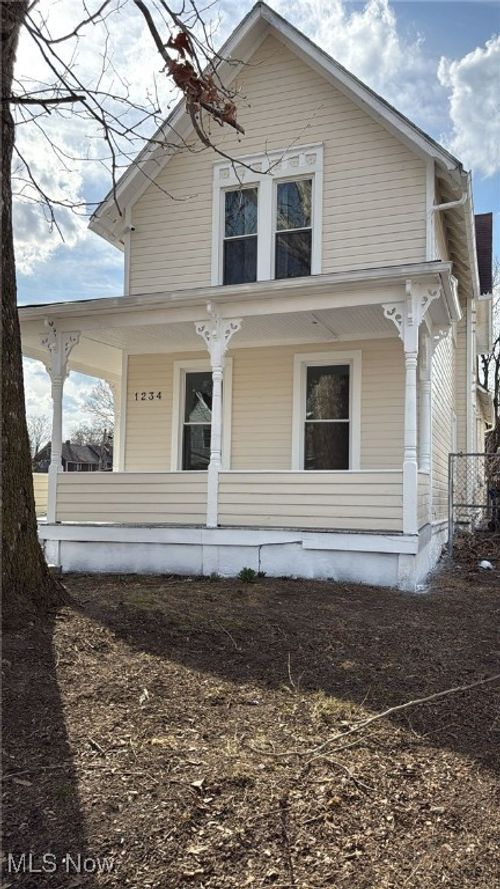 1234 E 61st St, Cleveland, OH, 44103-1454 | Card Image