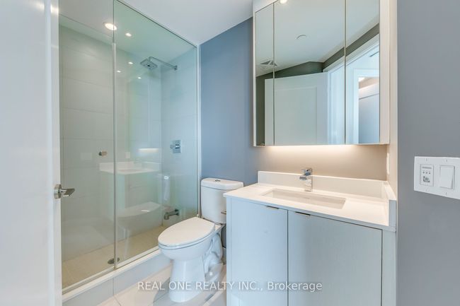 818 - 1 Edgewater Dr, Condo with 2 bedrooms, 3 bathrooms and null parking in Toronto ON | Image 35