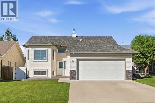 96 Hillview Dr, Strathmore, AB, T1P1S6 | Card Image