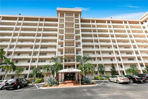 apt-403-575 Oaks Ln, Pompano Beach, FL, 33069-3735 | Card Image