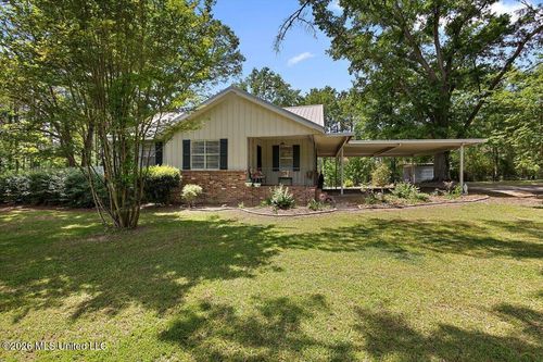 1039 Hall Ln, Raymond, MS, 39154-9304 | Card Image