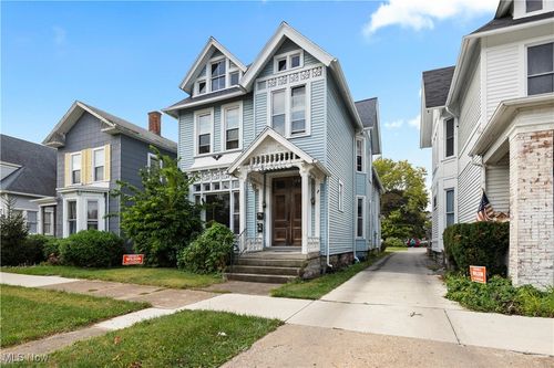 427 Jackson St, Sandusky, OH, 44870-2736 | Card Image