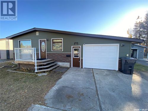 15 Redwood Dr, Yorkton, SK, S3N2N3 | Card Image