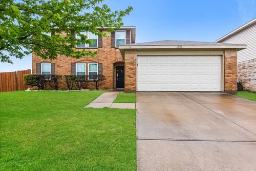 1301 Anna Lea Ln, Burleson, TX, 76028-0505 | Card Image