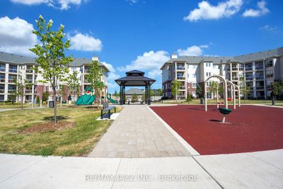 208 - 84 Aspen Springs Dr, Condo with 2 bedrooms, 2 bathrooms and 1 parking in Bowmanville ON | Image 3