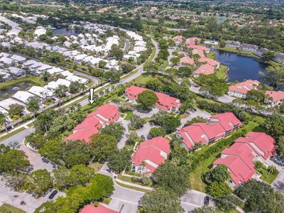 G - 15 Lexington Lane E, Condo with 2 bedrooms, 2 bathrooms and null parking in Palm Beach Gardens FL | Image 1