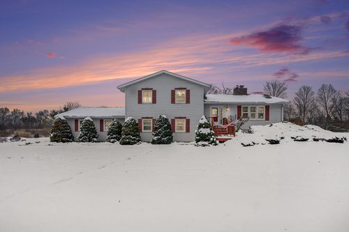 3565 Joanna Ct, Saline, MI, 48176-9685 | Card Image