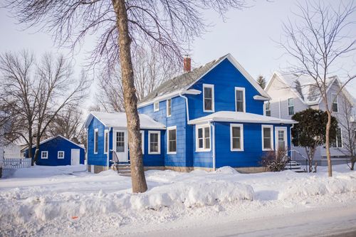 305 E 7th St, Morris, MN, 56267-1221 | Card Image