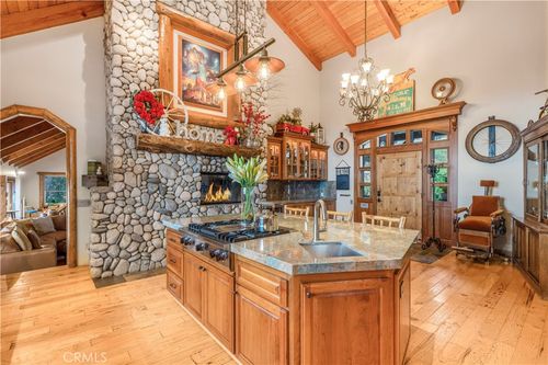 30757 Knoll View Dr, Running Springs, CA, 92382-7470 | Card Image