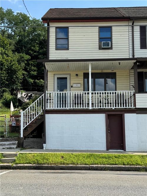 214 E Abbott St, Lansford, PA, 18232-2101 | Card Image