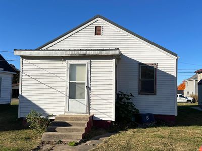 2119 Jefferson Street, House other with 1 bedrooms, 1 bathrooms and null parking in Logansport IN | Image 3