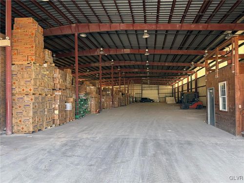 196 Commercial Blvd, Blakeslee, PA, 18610-2445 | Card Image