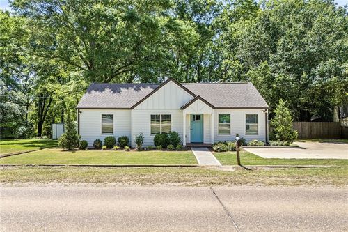 1207 Fitzpatrick Ave, OPELIKA, AL, 36801-4811 | Card Image