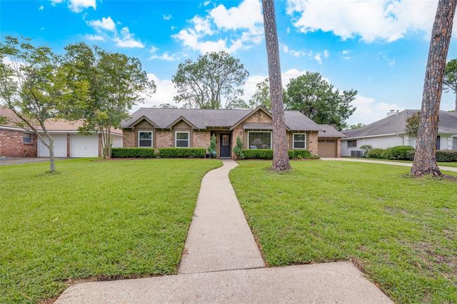 Wonderful Mature yard with lots of off street parking on a quiet, friendly, no through street | Image 34