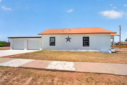 1610 S Benton St, Big Spring, TX, 79720-5645 | Card Image
