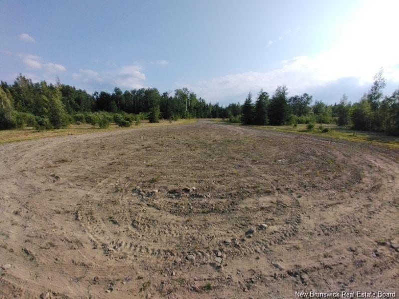 Land in Sainte-Anne-De-Kent 3