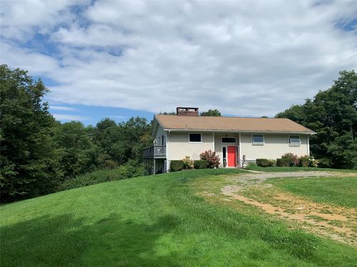 860 Hunns Lake Rd, Stanfordville, NY, 12581-5513 | Card Image