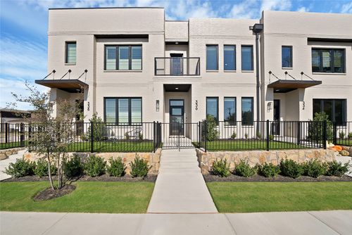 336 Nursery Ln, Fort Worth, TX, 76114-4337 | Card Image