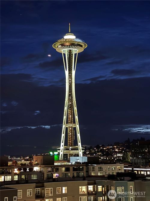 unit-1010-2510 6th Ave, Seattle, WA, 98121-5127 | Card Image