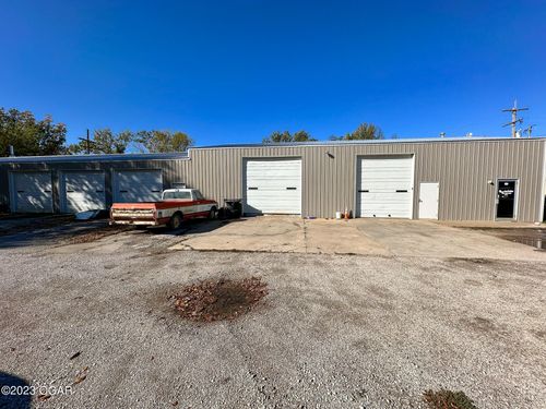 2010 4th St, Oswego, KS, 67356-2513 | Card Image