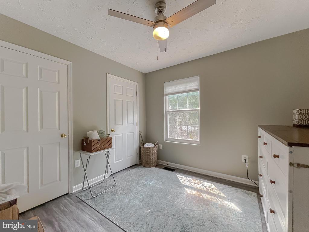 Residential Lease in LEXINGTON PARK 3