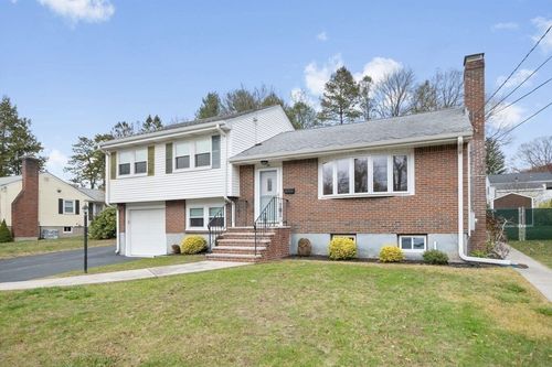 66 Deerfield Rd, Norwood, MA, 02062-5529 | Card Image