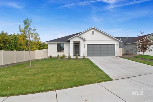 878 W Jasper St, Emmett, ID, 83617-1390 | Card Image