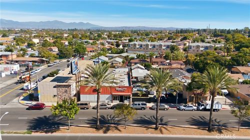 8022 Eastern Ave, Bell Gardens, CA, 90201-6107 | Card Image