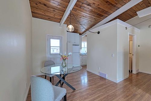 9930 26 St Sw, Calgary, AB, T2V4E9 | Card Image