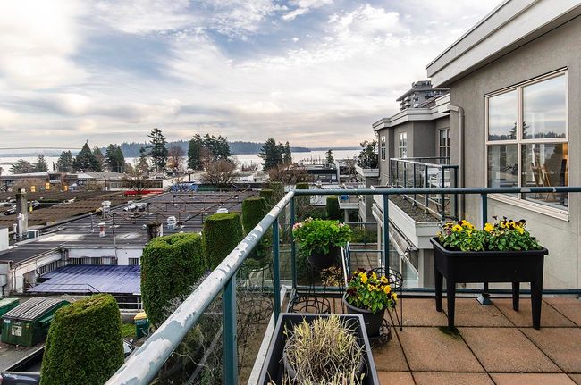404 - 1765 Marine Drive, Condo with 2 bedrooms, 2 bathrooms and 2 parking in West Vancouver BC | Image 8