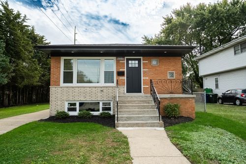 2601 W 98th Pl, Evergreen Park, IL, 60805-3233 | Card Image