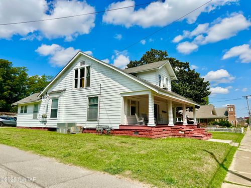 518 S College St, Trenton, TN, 38382-2156 | Card Image