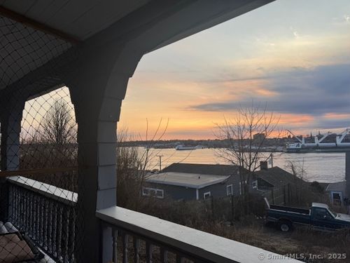 r-132 Thames St, Groton, CT, 06340-3631 | Card Image