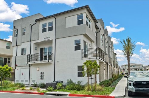 1302 W Bushell St, Anaheim, CA, 92805-6582 | Card Image
