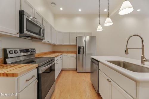 3-49 Park St, Adams, MA, 01220-2055 | Card Image