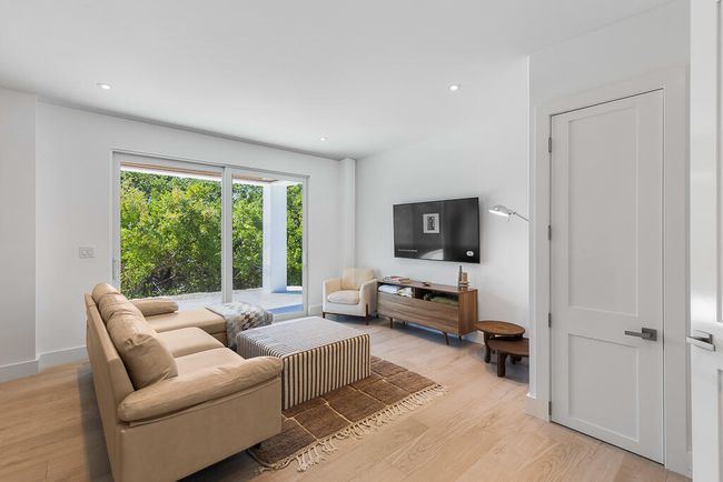150-S-Bahama-Drive-downstairs-bedroom | Image 6
