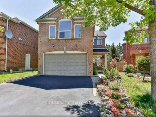 75 Forestgrove Cir, Brampton, ON, L6Z4T4 | Card Image